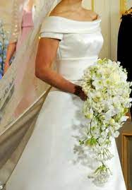 Victorian cremige satin hochzeitskleid wurde inspiriert von dem young victoria film und queen victorias hochzeitskleid. Victorias Brautkleid Burda 168 032011 Dl Fragen Zu Schnitten Hobbyschneiderin 24