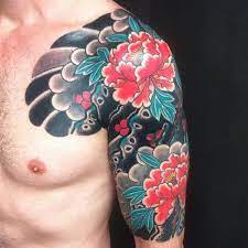 El corte, el color, la tela y las decoraciones varían de acuerdo al sexo, la edad, el estado marital, la época del año y la ocasión. Tattoo Japones A La Vuelta De La Esquina Brainked