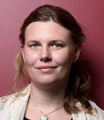 Barbara Gratzke's Instagram, Twitter & Facebook