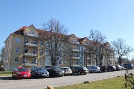 Mehrfamilienhaus mit nur 6 wohnungen haustyp: 4 Zimmer Wohnung Zu Vermieten Am Michaelisholz 9 06618 Naumburg Naumburg Saale Mapio Net