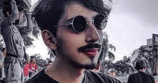 Kyle Kleber's Instagram, Twitter & Facebook