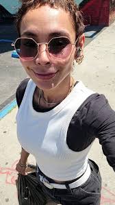 Simple outfit, great energy , because life is amazing!!!!!!! Happy Thursday  😊 😃!!!!!, ., ., Top @zara, Pants @carhartt, Shoes @official_addidas, .,  #easyoutfit #whatiworetoday #wearitloveit ...