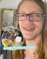 I bring dates back to my filthy bedroom… and I only shower once a week 😘