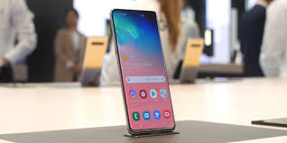 Links on android authority may earn us a commission. Samsung Galaxy S10 5g Hands On A Big S10 Video 9to5google