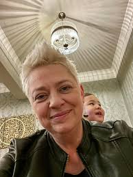 In desperate need of a place my 4 kids and i have until the end of this  month to move. We have ak housing vouchers. But just been something til we  can