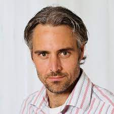 Folkhälsomyndigheten är en statlig myndighet som lyder under socialdepartementet. Anders Wallensten Jag Ar Forsiktigt Positiv
