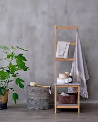 Dieser Stuhl Von Bloomingville Ist Stuhl Und Handtuchhalter In Einem Wenn Du Nach Einem Praktischen Mobelstuck Fur Dein Bad Geliebtes Zuhause Zimmer Haus Deko