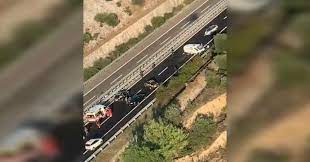Scene da far west sull'autostrada a14, due chilometri dopo l'uscita di cerignola est, in direzione sud. Assalto A Un Portavalori Sull A14 Sparatoria E Auto In Fiamme In Autostrada Nel Foggiano Il Fatto Quotidiano