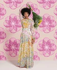 Stylish hat, belt, or feminine jewelry to help make the image complete and memorable. Fun And Funky Florals Are Taking Over Spring 2020 Fashion