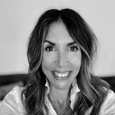 This is Katrina Hibbert. She's just been awarded a £1.1m discrimination  payout by her employer 🙌 Katrina served as a safeguarding officer in the  Thames Valley Police. Her work