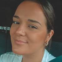 Sandra Pepe's Instagram, Twitter & Facebook