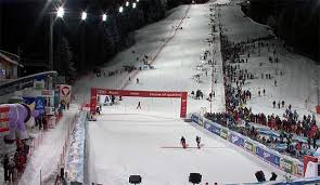 Henrik kristoffersen gewinnt den nachtslalom von schladming. Live Nachtslalom Der Damen In Flachau Vorbericht Startliste Und Liveticker Ski Weltcup 2020 21 Aktuelle Nachrichten Und Informationen Zur Skiweltcup Wm Saison 2020 21