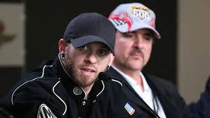 Watch the video for bait a hook from justin moore's outlaws like me for free, and see the artwork, lyrics and similar artists. Nascar Hauls In Country S Heavy Hitters For Brickfest