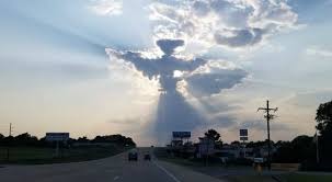 Viral‼‼ angel sepang pelakor подробнее. Viral Angel Shaped Cloud Encourages Faith Across The Internet Charisma News