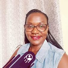 I love everything about weddings. The dressing up, the couple, the  celebration 🙌🙌 #TeamKalekye, acha ninsiwadanganye, this one was too  beautiful 🙌🙌 alafu this dress was just 😍💃🏾💕 thanks to Style By