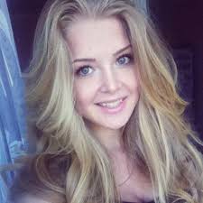 Lily Jameson's Instagram, Twitter & Facebook