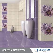 Colectia De Faianta 50x25cm Si Gresie Portelanata 33x33cm Motive Tex Violet Cu Decor Floral Modern Bathroom Tile Modern Bathroom Decor Beautiful Bathrooms