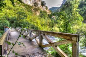 It provides various exposures to focus on high contrast . Wallpaper Espana Spain Nikon Huesca Paisaje Canyon Turismo Hdr Ordesa Canon A Isclo Pirineo Aragon Photomatix Altorangodinamico Altoarag N Nikond5100 2500x1656 931073 Hd Wallpapers Wallhere