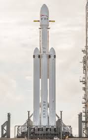 Az igényes, kifinomult, képekben és jelképekben bővelkedő… Falcon Heavy Wikipedia