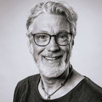 300+ "Manfred" profiles