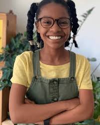 Avye Couloute started the business "Girls Into Coding." Avye started coding  when she was 7 years old! She noticed how it was mostly boys doing coding  workshops and barely any girls. She