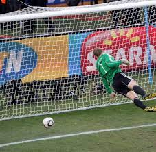 For the previous two years, an unofficial super cup had been contested. Wm 2010 England Nach Torklau Am Boden Zerstort Welt