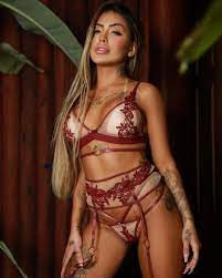 MC Mirella nua - Nudes onlyfans gostosa pelada xvideos porno Playboy 18