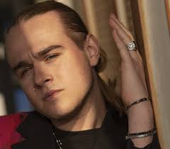 Bianco Luna di Aaron: audio e testo della canzone