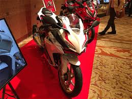 Ever since honda showcased the. Leaked Pictures And Specs Of The 2020 Honda Cbr250rr