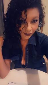 Introduction of new member in Texas dating group