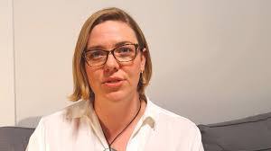 Melissa Ansell's Instagram, Twitter & Facebook