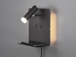 Diese kleine, an zwei armen schwenkbare wandlampe aus der französischen leuchtenwerkstatt atelier mb eignet sich beispielsweise als leselampe am bett. Led Wandleuchte Schwarz Mit Leselampe Usb Anschluss Ablage Wandlampe Furs Bett Kaufen Bei Setpoint Deutschland Gmbh