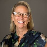 400+ "Avers" profiles