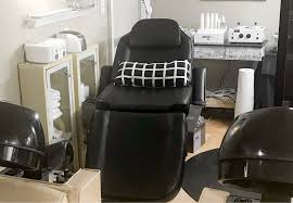 We all help each other. Salon La Mae