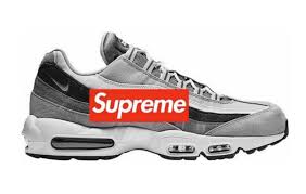 For its fw19 collection, supreme new york has collaborated once again with nike on the release of a cult sneaker directly from the brand's archive: Lettore Disonesta Martedi Nike X Supreme 95 Domestica Presto Impossibile
