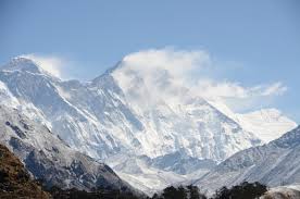 Quelles est la plus haute montagne du monde s'il vous plaît ?! Les 10 Montagnes Les Plus Hautes Du Monde