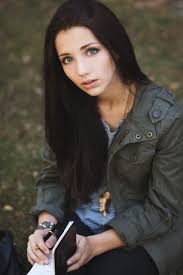 Pinterest Yagirlhannaht Female Character Inspiration Dark Hair Blue Hair