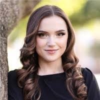 Heather Broome's Instagram, Twitter & Facebook