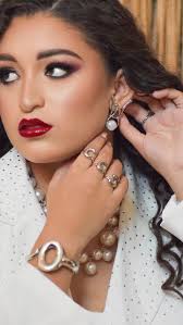 Collares, anillos y pulseras que elevan cualquier outfit al siguiente  nivel. ✨, Diseños únicos, brillo impactante y estilo que se nota., ¿Ya  elegiste tus favoritos? 🛍️, Estén atentas a las historias ...