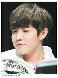 He debuted as a soloist . Trans Article Wanna One Kim Jaehwan Who Made Fans Hearts Flutter With His Chubby Crayon Shin Chan Cheeks ê¹ì¬í