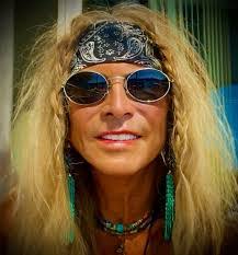 Russ Lang's Instagram, Twitter & Facebook