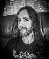 Nada, una duchita y listo para acabar el finde viendo a Hungry For Hell en  Barracudas Rock Bar, con una paradita previa en el Piratas!! Long Live  Rock&Roll!! 🤘🤘🤘🤘🤘