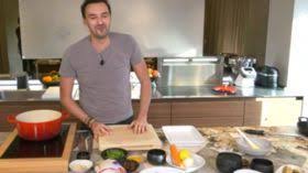 Tous En Cuisine La Recette Du Poisson Au Four A L Huile D Olive Vierge De Legumes De Cyril Lignac En 2020 Recette Cyril Lignac Cyril Lignac Brownie Noix