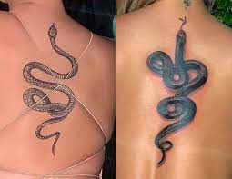 Musa do Tik Tok chora ao ver resultado de tatuagem nas costas: "Odiei" - Quem | QUEM News