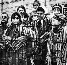 Unser team hat alle gelisteten feiertage gewissenhaft recherchiert und bringt die daten und hintergrundinformationen laufend auf den. Holocaust Gedenktag Gegen Die Historische Schuld Helfen Weder Gesinnung Noch Laute Parolen Welt