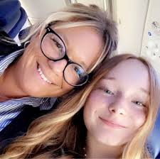 Who would be a great person to do a mural in Cookeville?