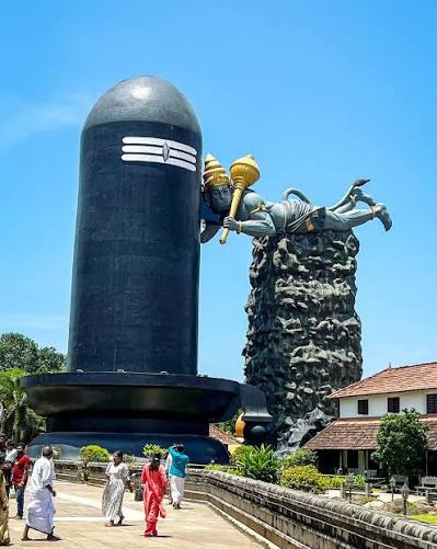The tallest Shiva Lingam in the world (111.2 feet tall) is in Kerala. Did  you know about this ? 📍Maheswaram Shree Siva Parvathi Temple ,Chenkal ,  Trivandrum Maheshwaram Sri Siva Parvathi Temple Tr