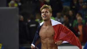 Kevin majɛʁ, mejɛʁ or majœr, born 10 february 1992) is a french athlete. Zehnkampf Franzosen Posieren Mit Kevin Mayer Oben Ohne