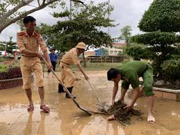 14h ngày 18/5, tuổi trẻ công an huyện, huyện đoàn sông lô, tỉnh vĩnh phúc đã có mặt tại xã yên thạch. Giup Nhan Dan Dan Kháº¯c Phá»¥c Háº­u Quáº£ Sau LÅ© Cong An Tá»‰nh Quáº£ng Binh