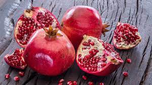 Kajian makmal menunjukkan bahawa ekstrak delima dapat memperlambatkan pembiakan sel barah, bahkan mendorong apoptosis, atau kematian sel, pada sel. 8 Buah Yang Bermanfaat Dan Bernutrisi Untuk Pria Apa Saja